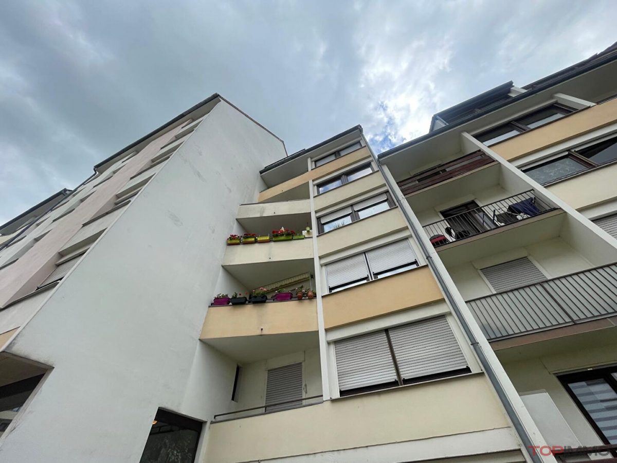 Appartement en RDC- 4 pièces – balcon et garage à COLMAR